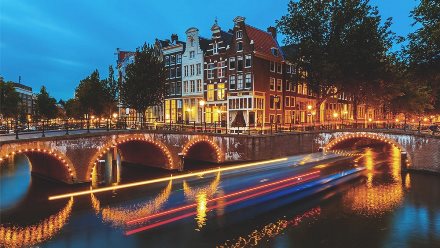 Авиабилеты в Амстердам