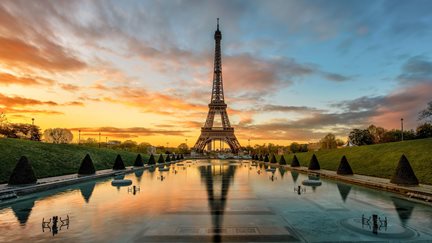 Авиабилеты в Париж